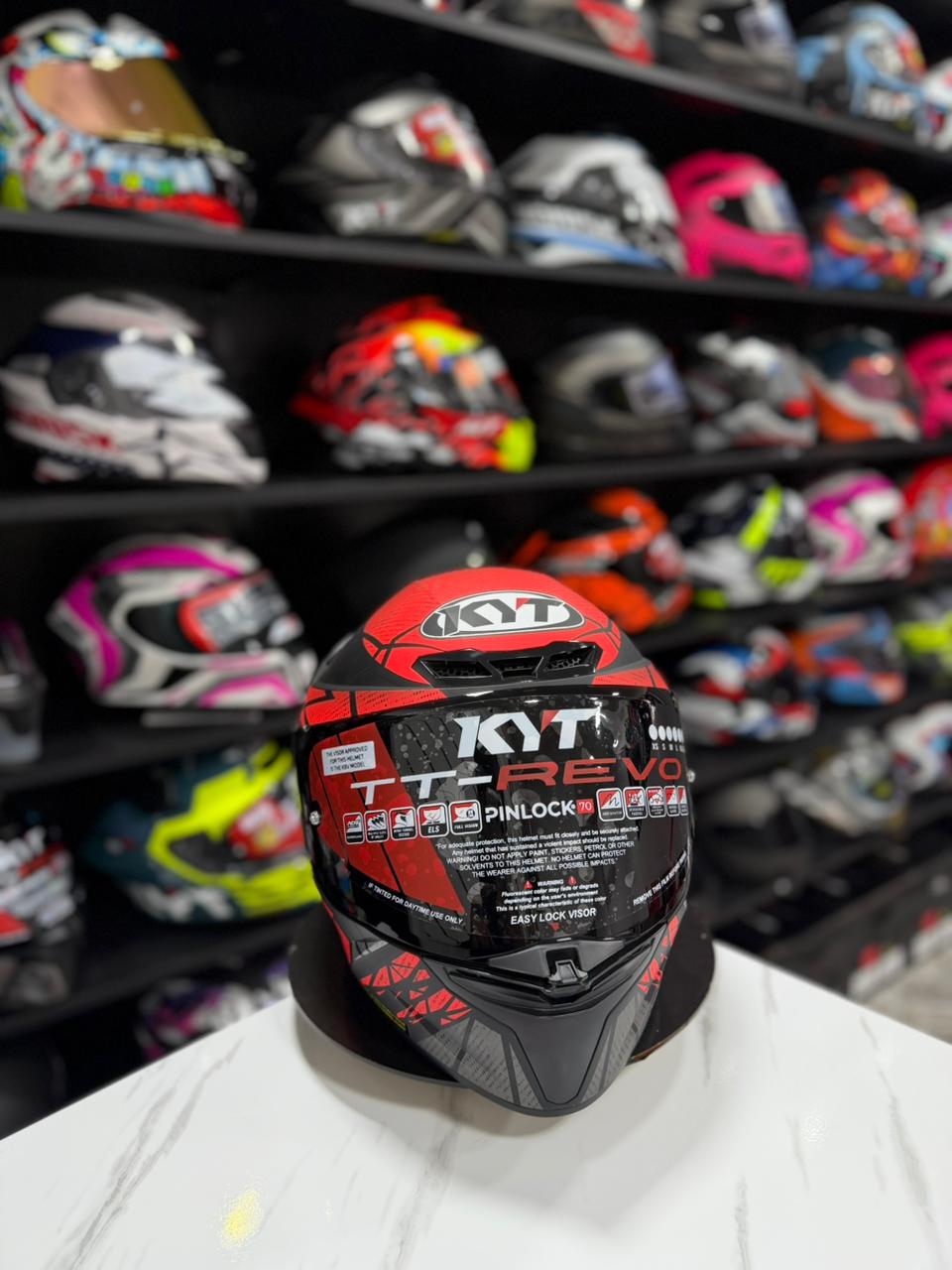 KYT TT REVO COMBUSTION MATT RED - Imagen 2