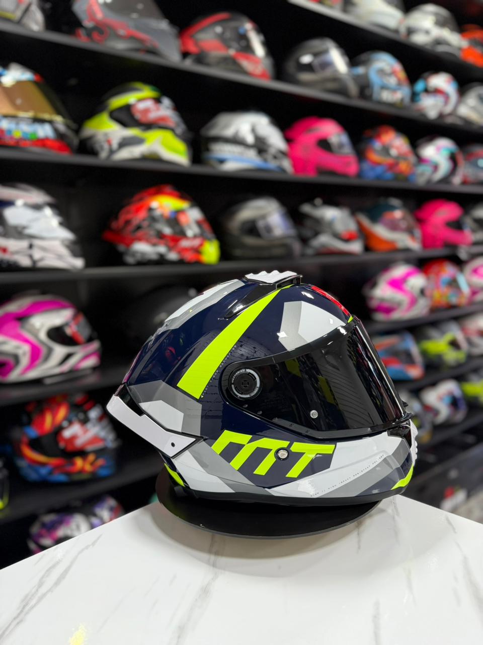 MT THUNDER 4SV PROTECT - Imagen 4