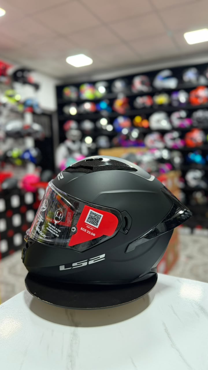 LS2 FUSION SOLID BLACK MATT